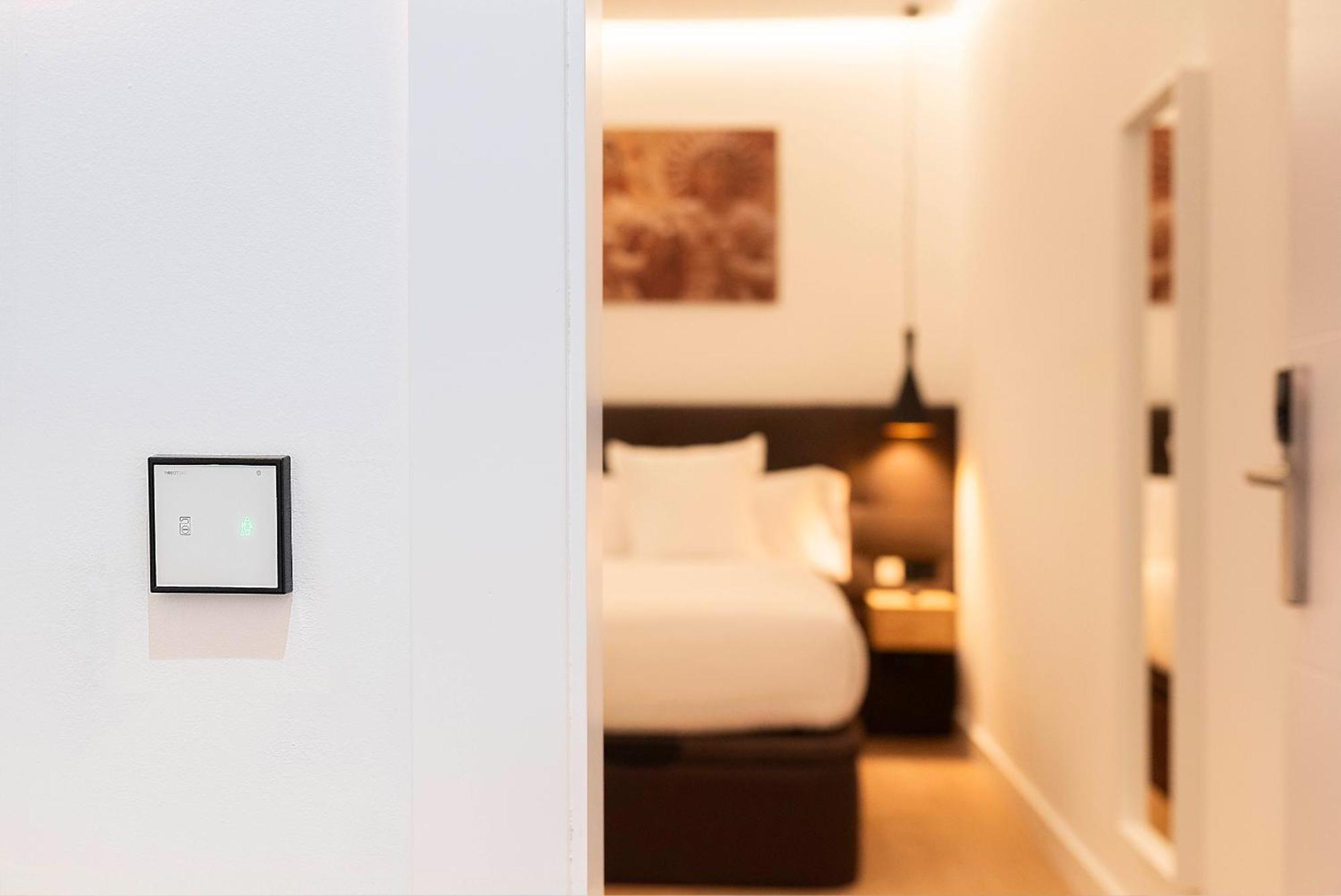 Woohoo Rooms Boutique Luna Madrid Bagian luar foto