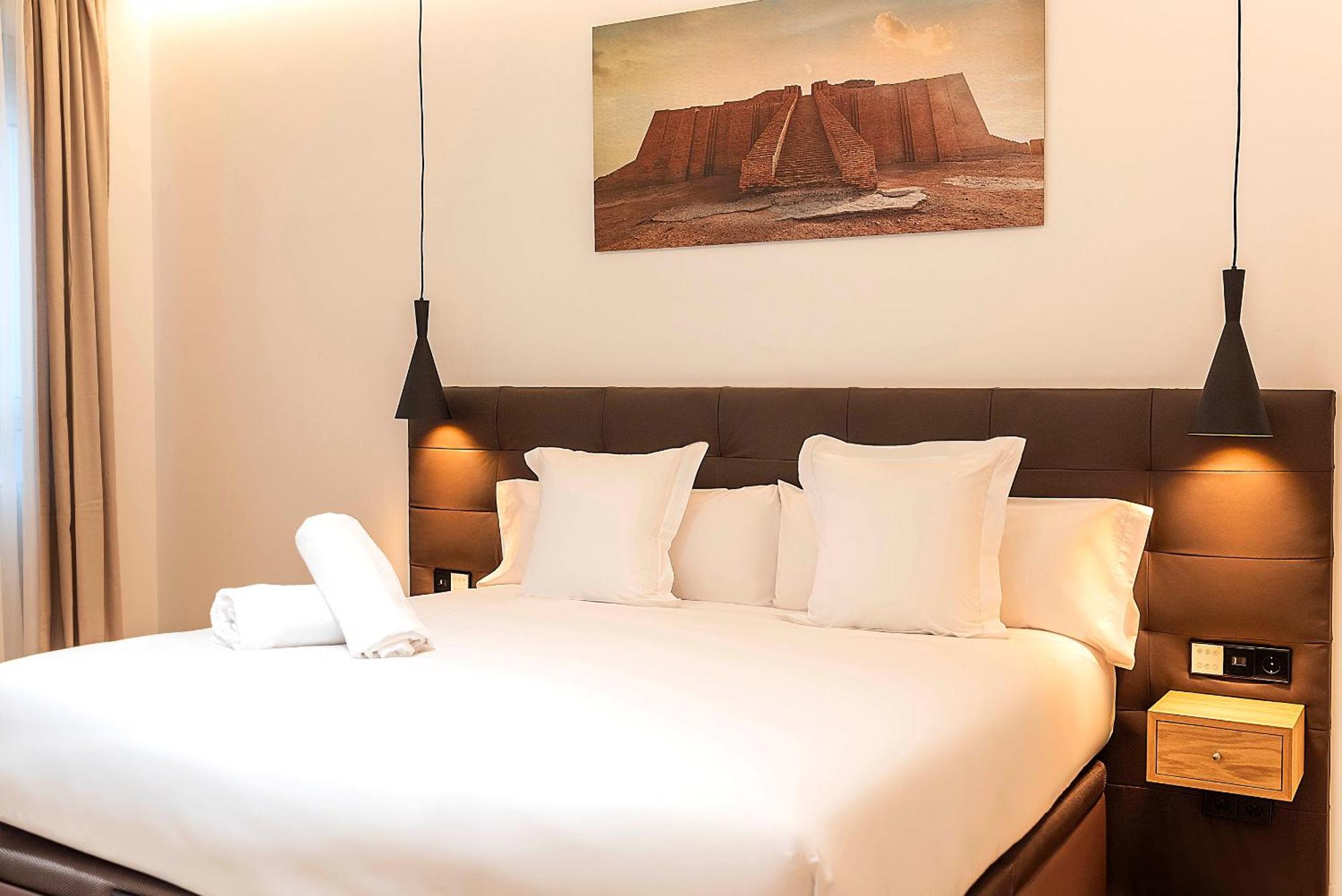 Woohoo Rooms Boutique Luna Madrid Bagian luar foto