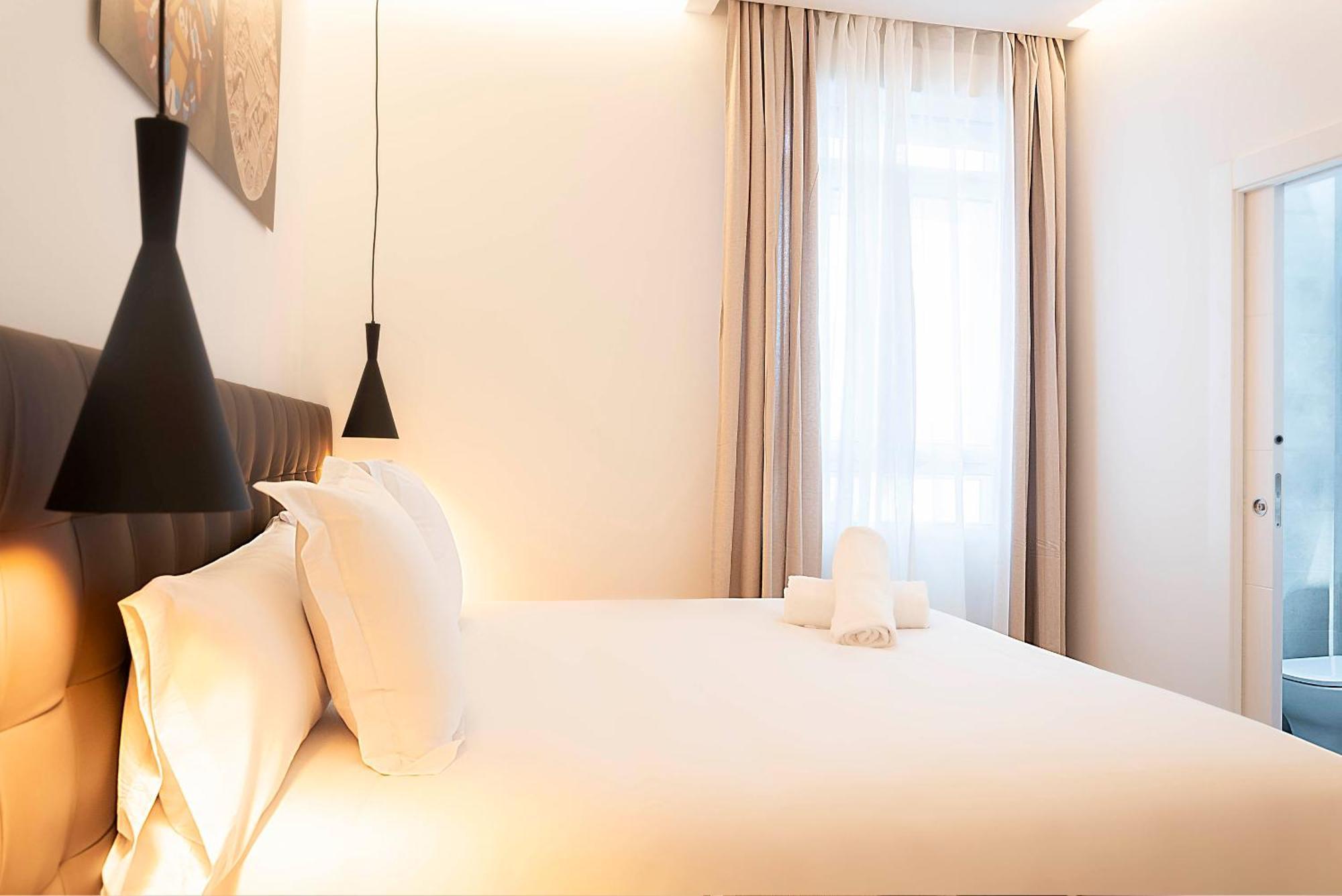 Woohoo Rooms Boutique Luna Madrid Bagian luar foto