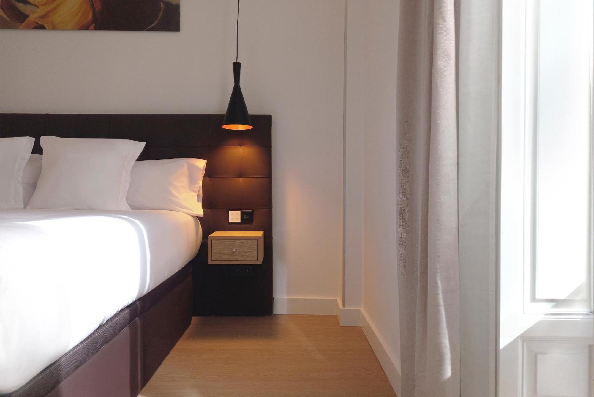 Woohoo Rooms Boutique Luna Madrid Bagian luar foto