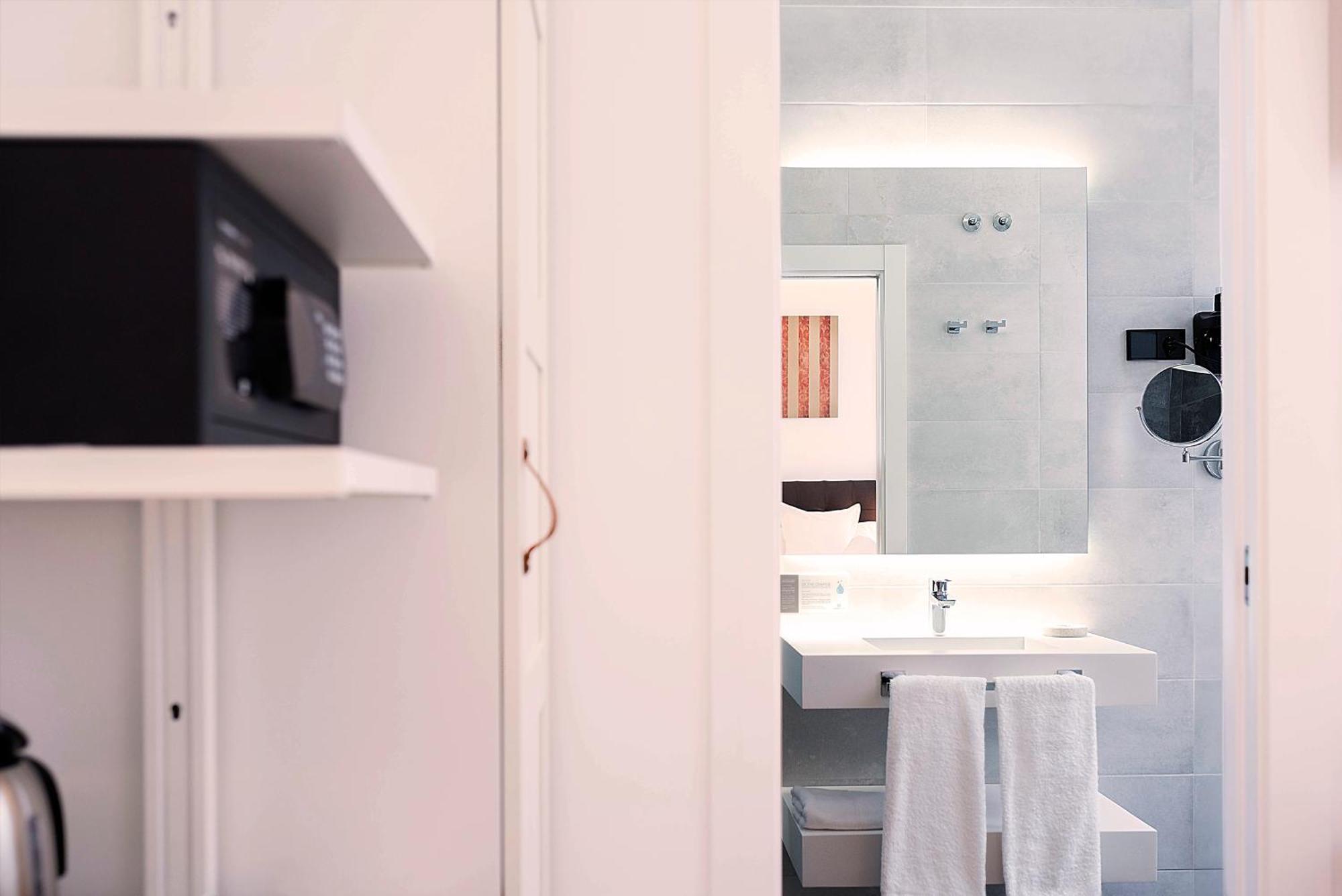 Woohoo Rooms Boutique Luna Madrid Bagian luar foto