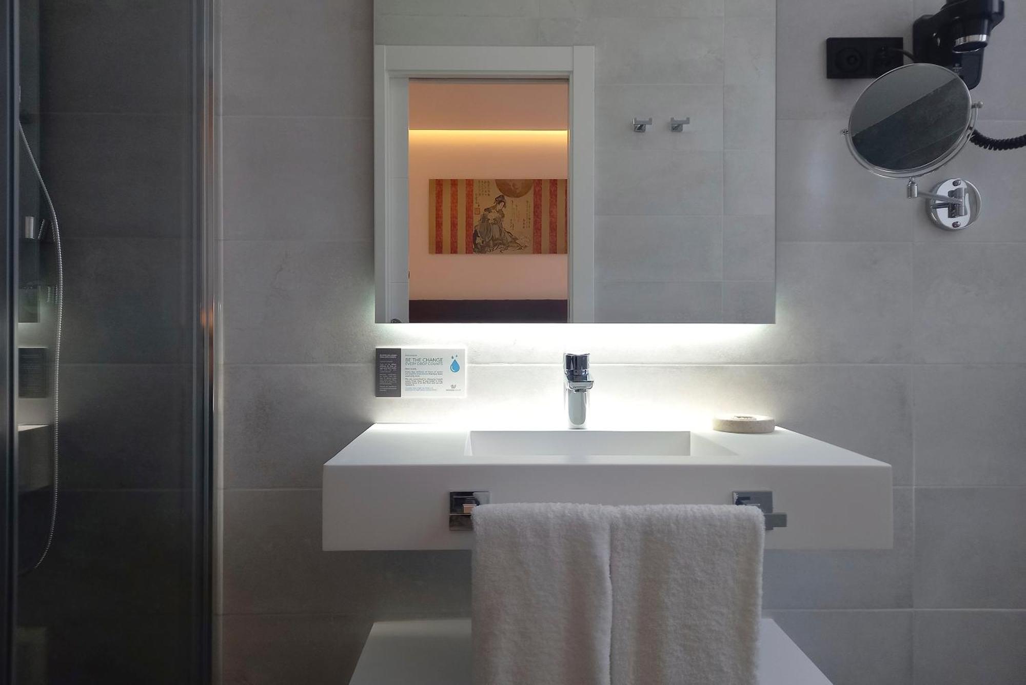 Woohoo Rooms Boutique Luna Madrid Bagian luar foto