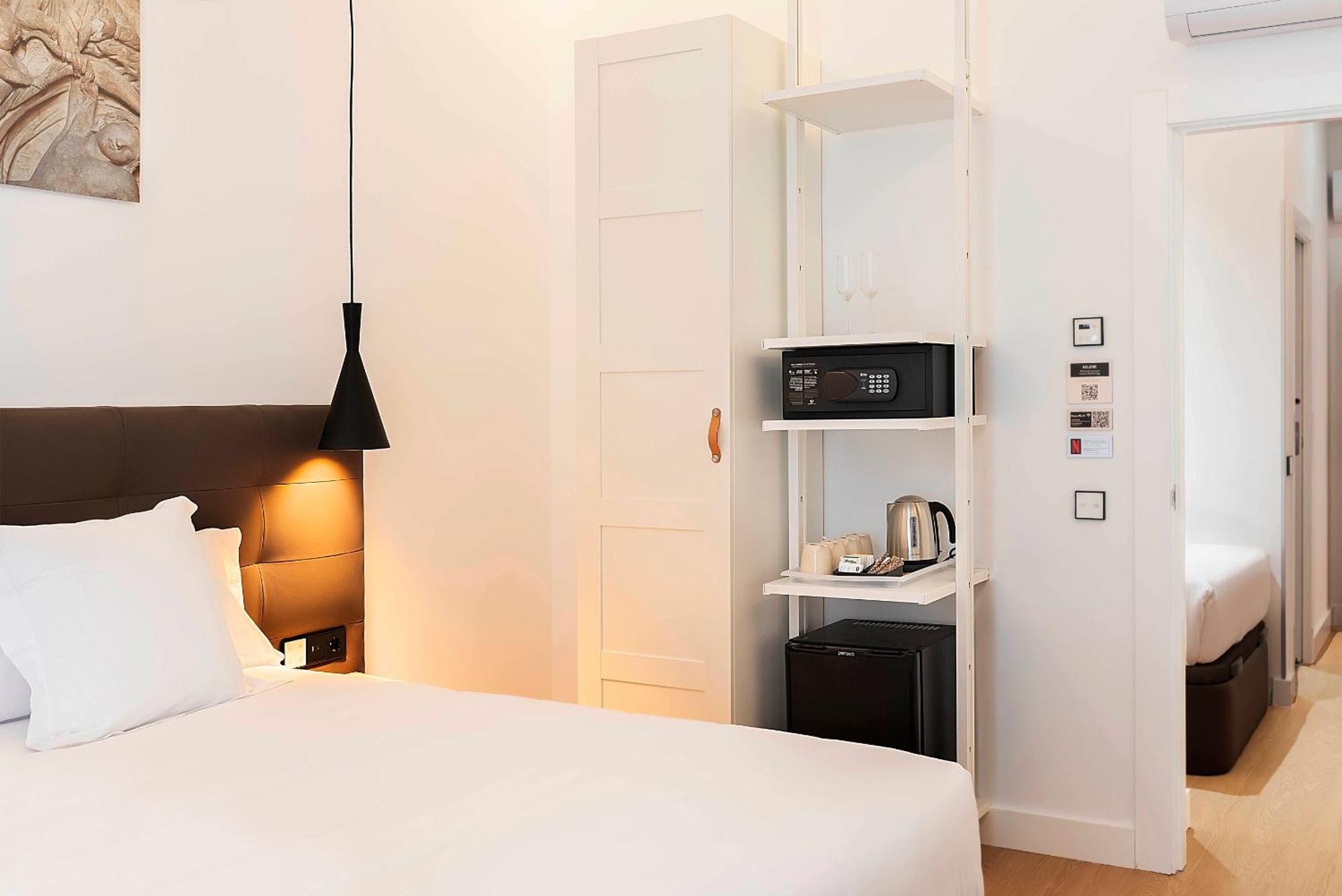 Woohoo Rooms Boutique Luna Madrid Bagian luar foto