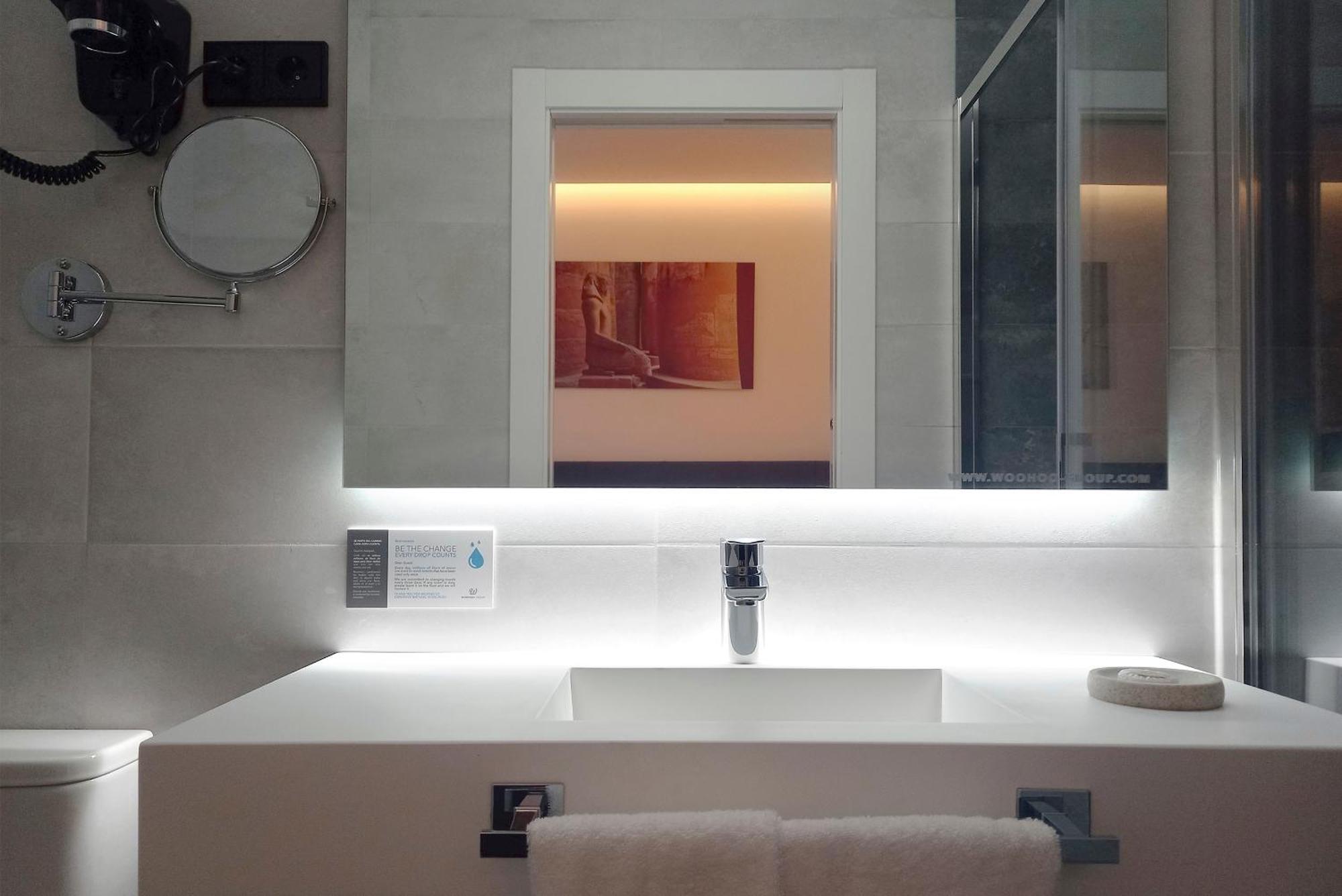 Woohoo Rooms Boutique Luna Madrid Bagian luar foto