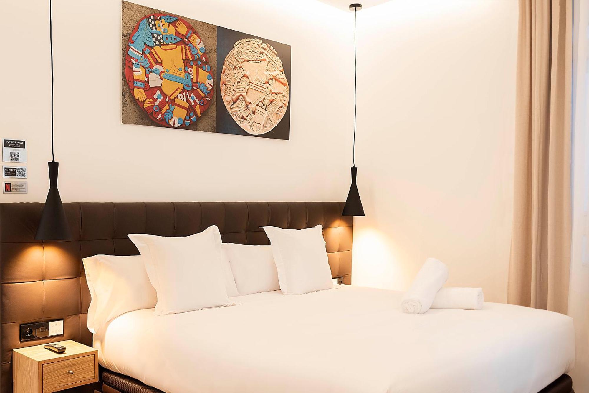 Woohoo Rooms Boutique Luna Madrid Bagian luar foto